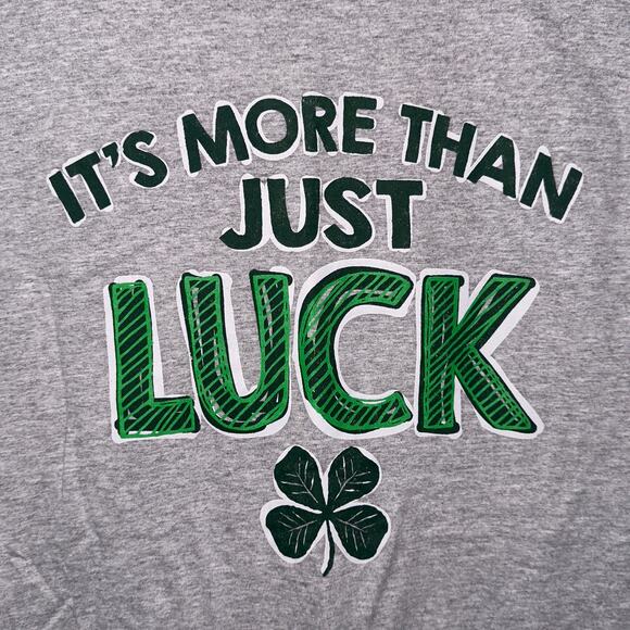 JERZEES St Patrick’s day Shirt Gray, unisex Size small (34/36) - Picture 3 of 5